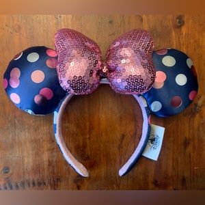 Authentic Disney Parks Minnie Ears Headband.
